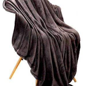 Panku Flannel Blanket Super Soft  Comfort Cozy Winter Blanket + Free Gift Set